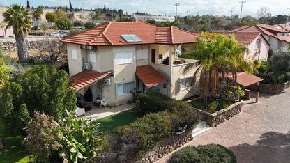 למכירה בבלעדיות | וילה פרטית בקצרין