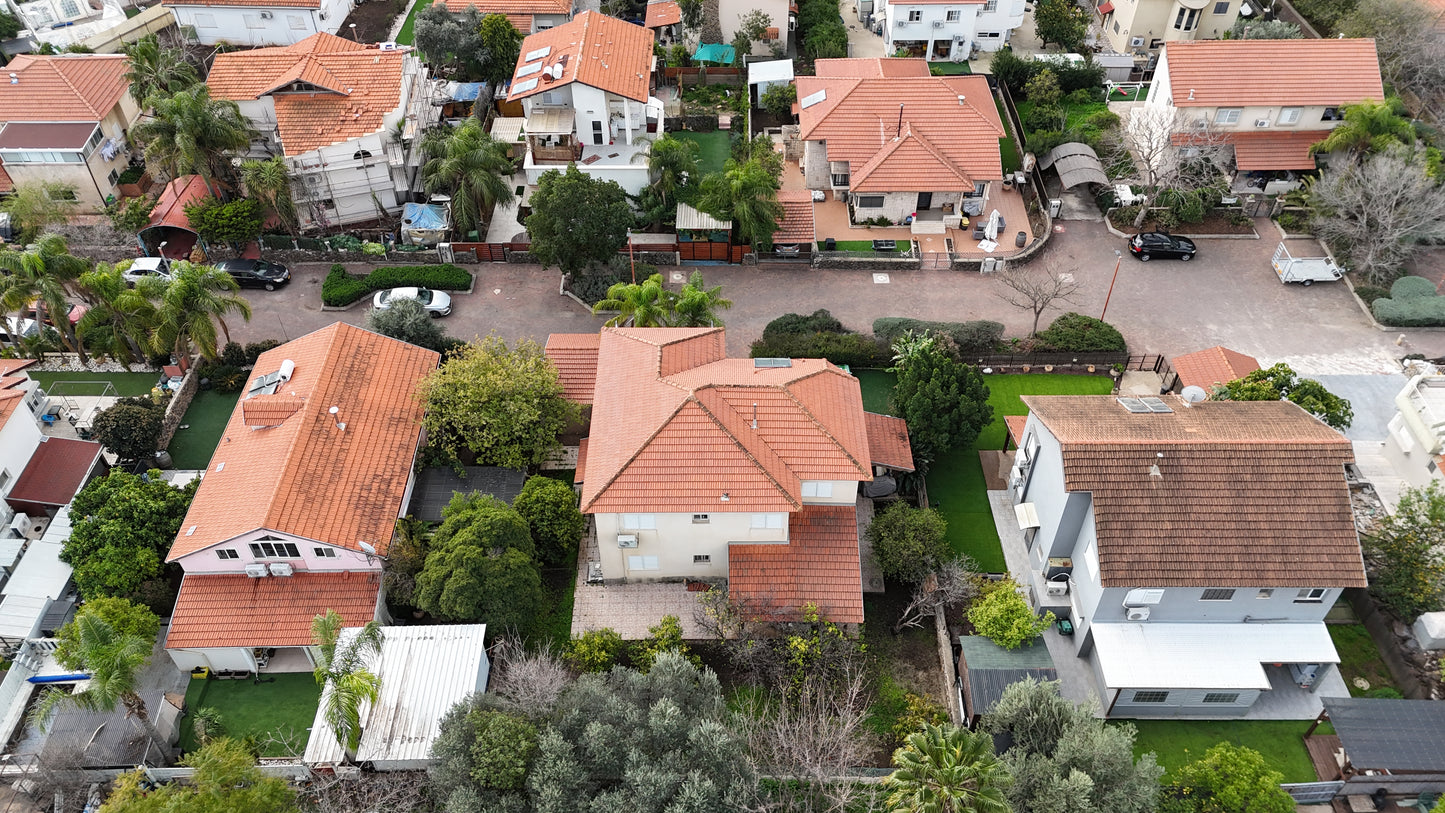 למכירה בבלעדיות | וילה פרטית בקצרין