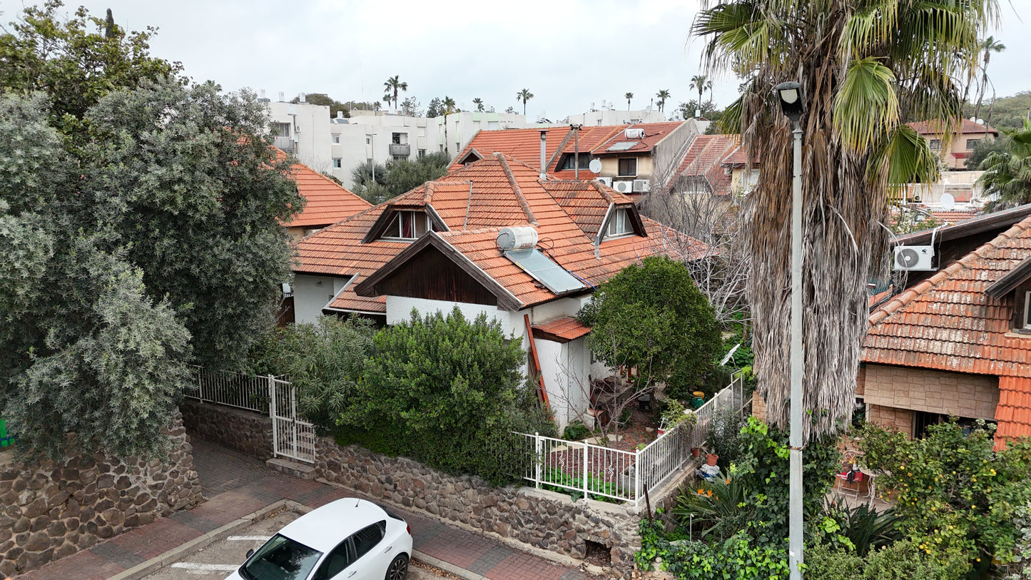 למכירה בבלעדיות | וילה פרטית בקצרין