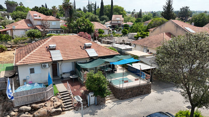 למכירה בבלעדיות | בית קרקע דו-משפחתי בקצרין